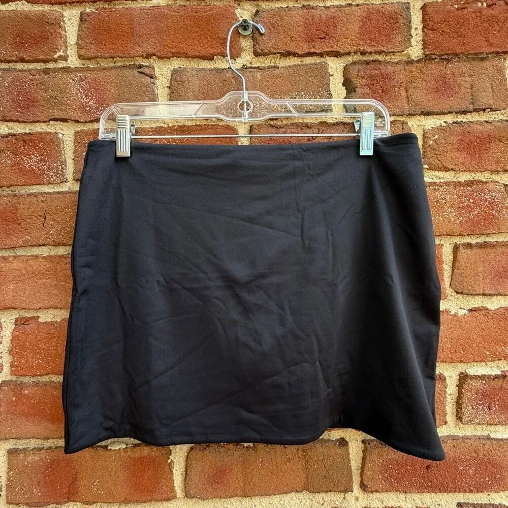 Aritzia Contour Enrich Mini Tube Skirt Built In Brief Black L NEW